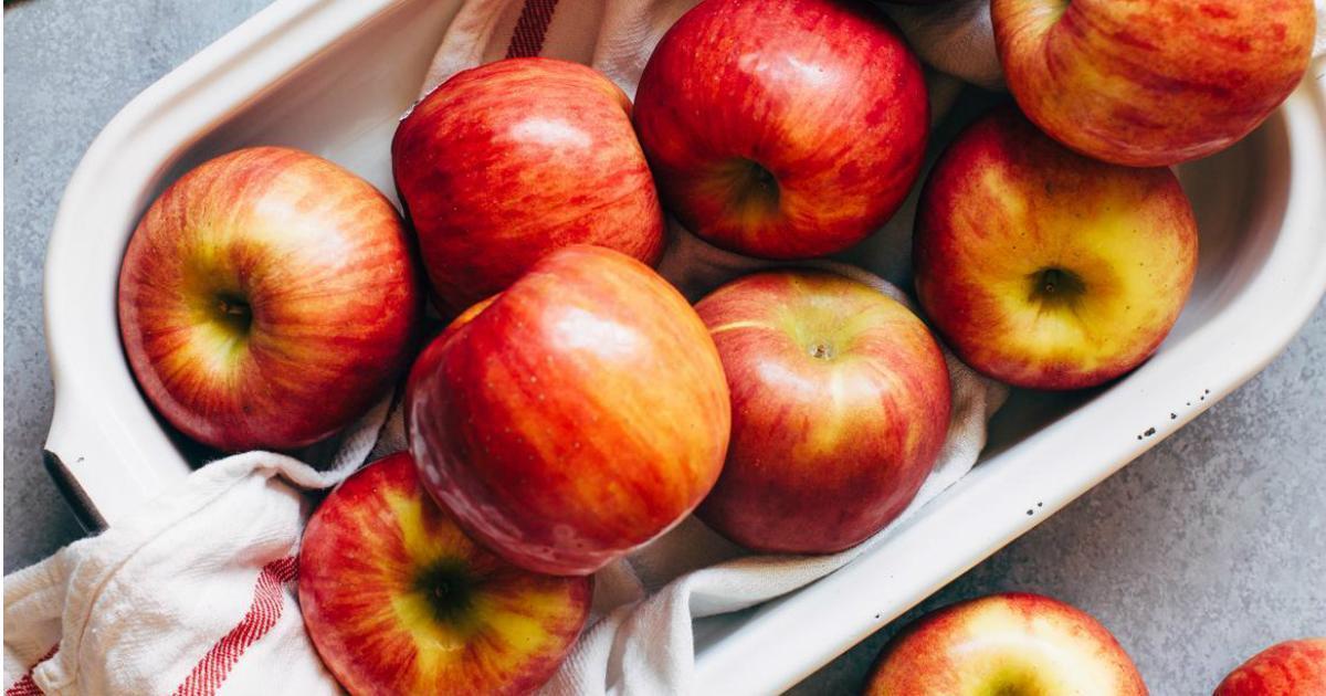 Cinnamon Pancakes with Autumn Glory Apples - Superfresh Growers