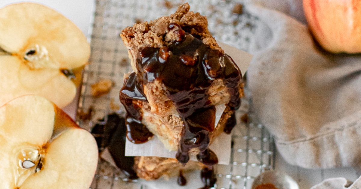 Dark Chocolate Apple Crumble Bars - Superfresh Growers