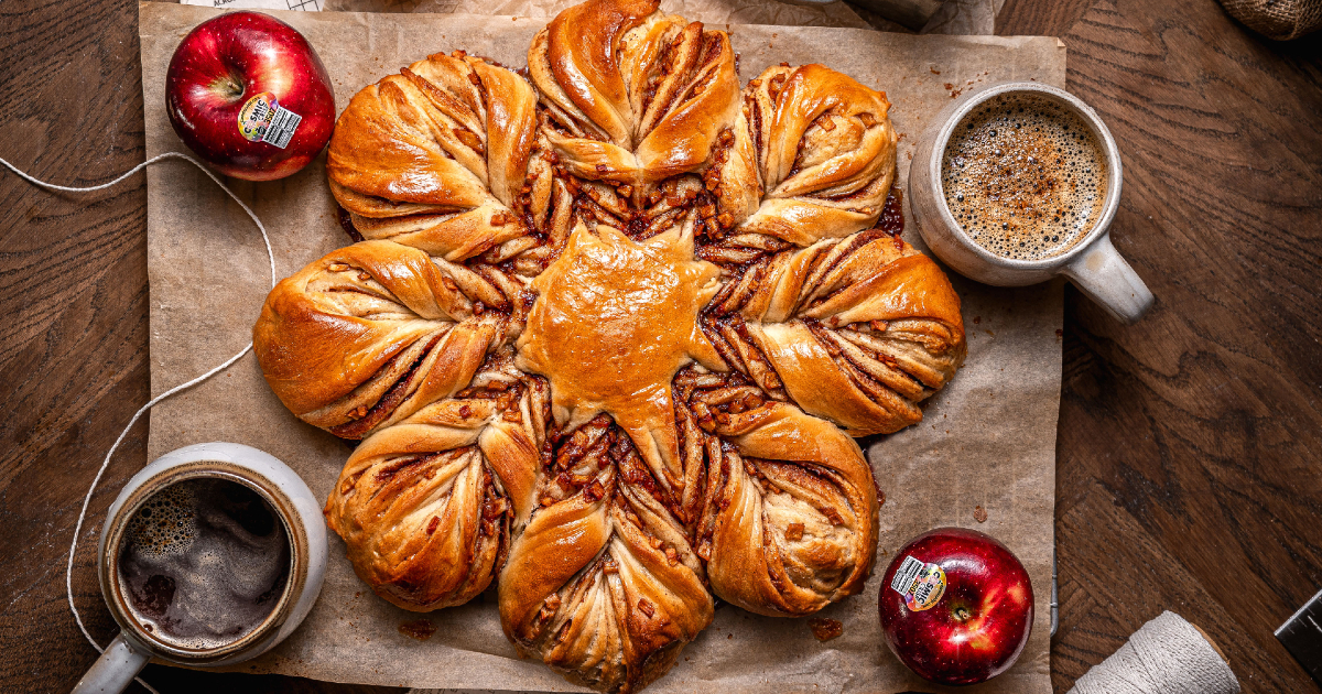 Cosmic Crisp Apple Cinnamon Star Bread - Superfresh Growers
